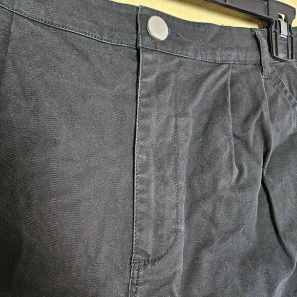 ASOS Chino Shorts  - Picture 2 of 8